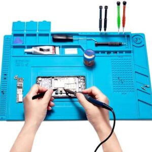 Spurtar Soldering Mat, Soldering Station 45 x 30 cm 500℃ Heat-Resistant Silicone Work Mat, Anti Static Magnetic Electronics Repair Silicone Pad for Electronic, Phone Laptop Watch Repair 7mm Thick