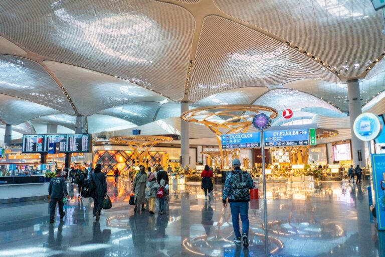 Navigating Airport Layovers Like a Pro