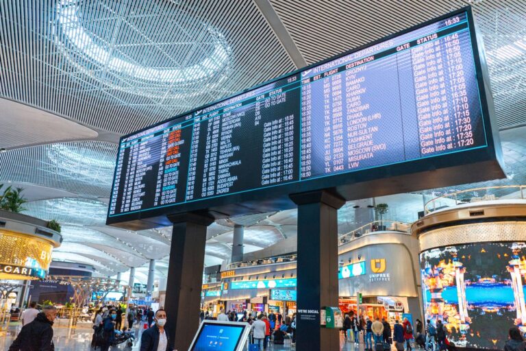 How to Find Cheap Flights Without Losing Your Mind