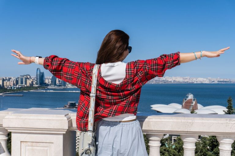 Eating Alone, Sleeping Alone, Deciding Alone: The Unexpected Skills Solo Travel Teaches You