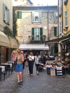 From Milan: Lake Como Private Boat, Bellagio and Lugano